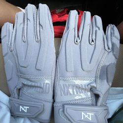 Brand New High Quality Nxtrnd Football Gloves 