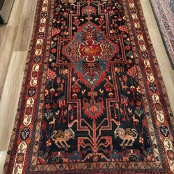 Heriz Persian Rug (Handwoven) 
