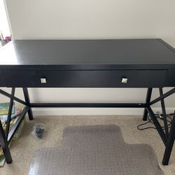 Office Desk (Great Condition! 