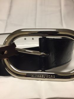 Michael Kors Black Belt Size Medium NWT