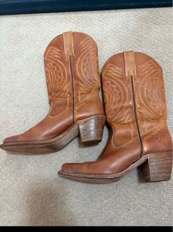 Frye cowboy boots size 8