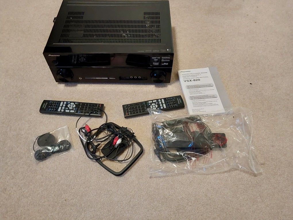 Pioneer VSX-820 -K 5.1 channel 125Watt receiver