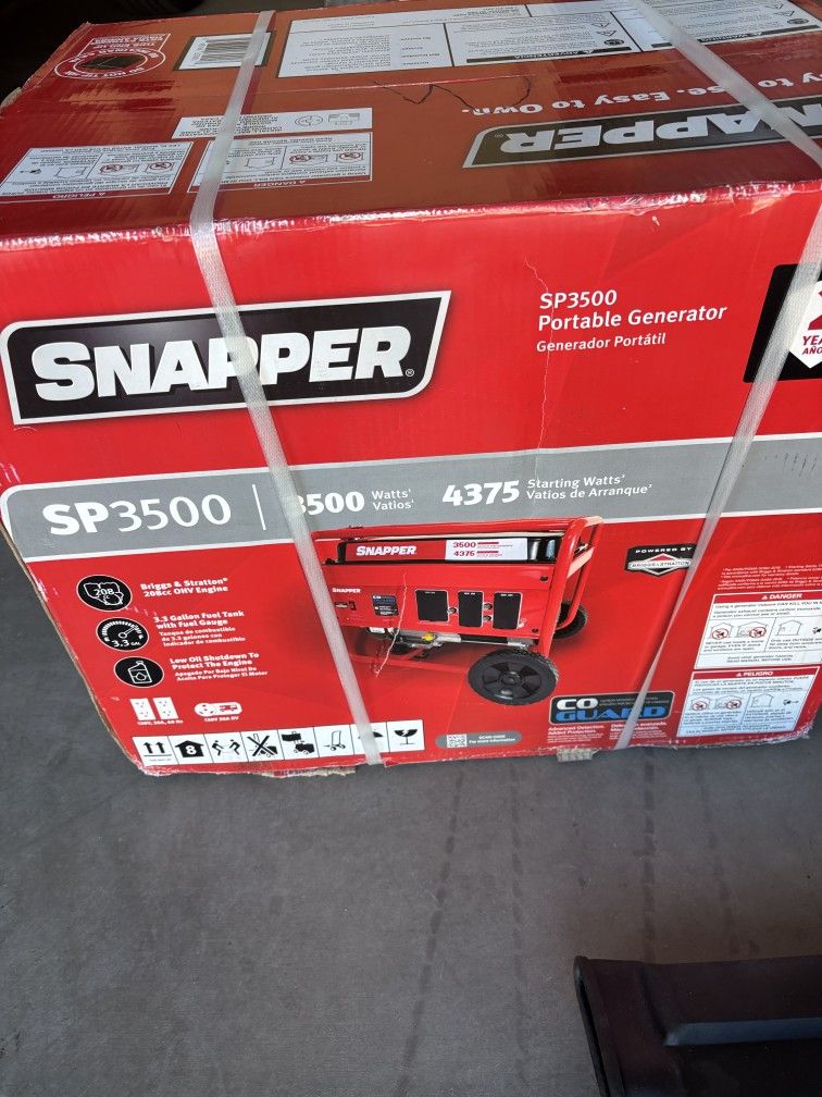 Snapper 3500 Running 4,,375 Starting Watt Portable Gas Generator Factory New