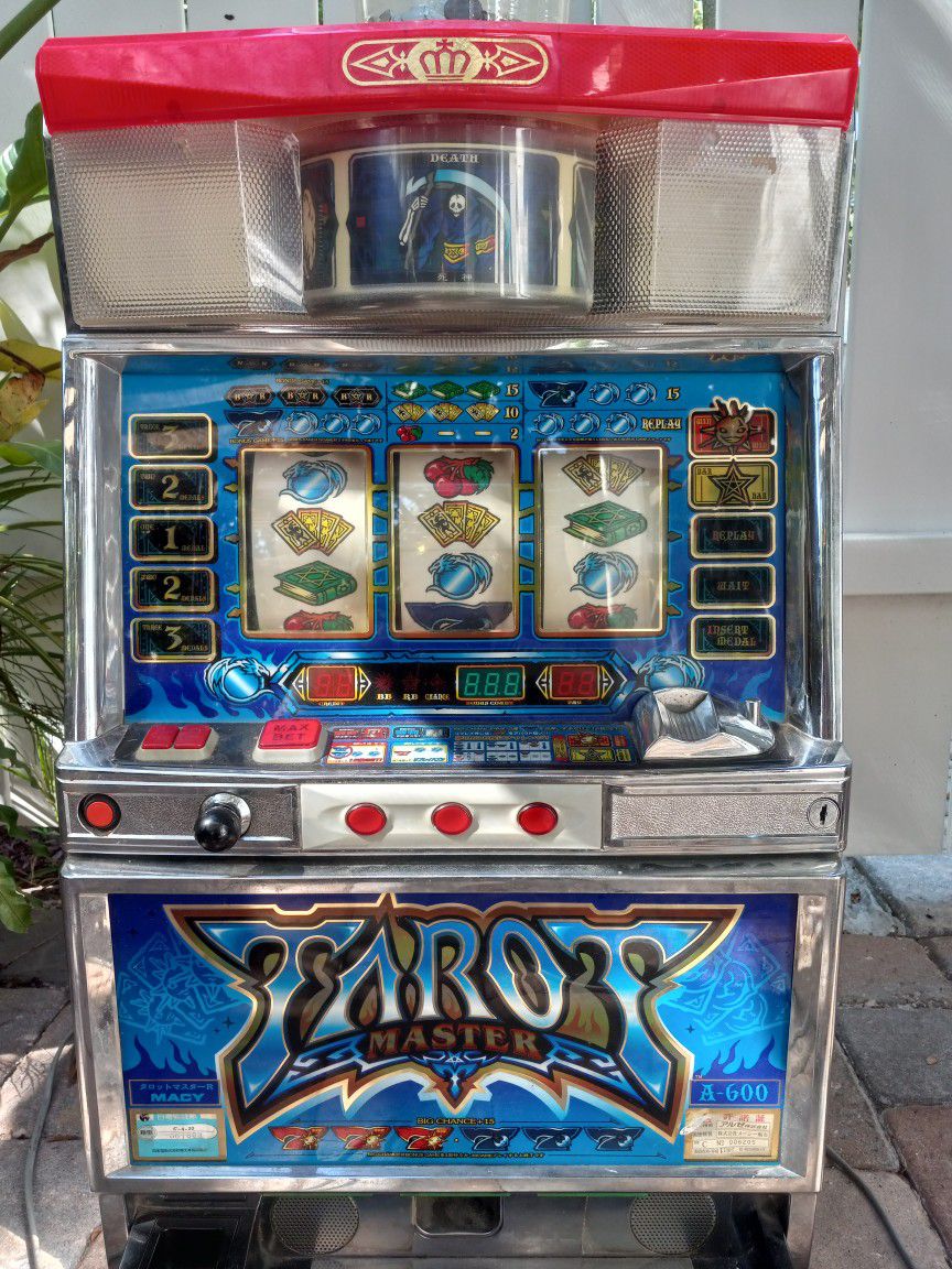 Slot Machine With Tokens