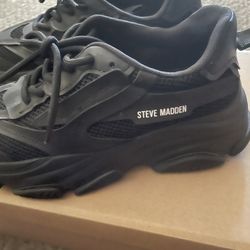 Steve Madden Possession Size 7.5