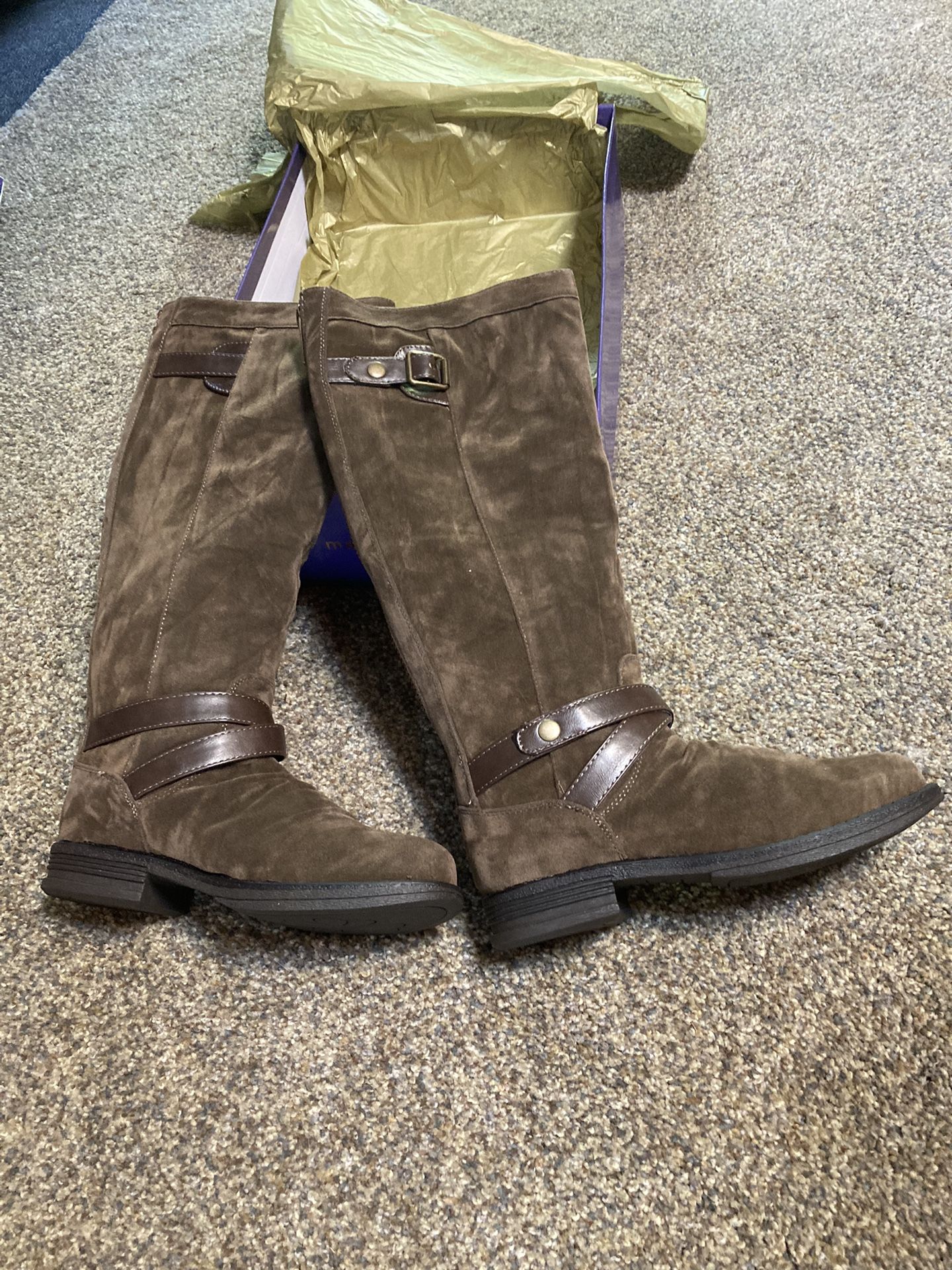Knee High Boots Size 7