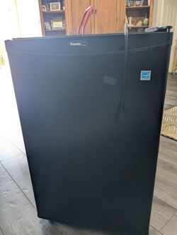 Danby Refrigerator 