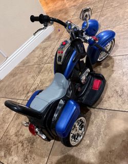 Costway 3 Wheel kids ride on motorcycle