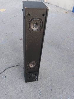 Speaker stand upright