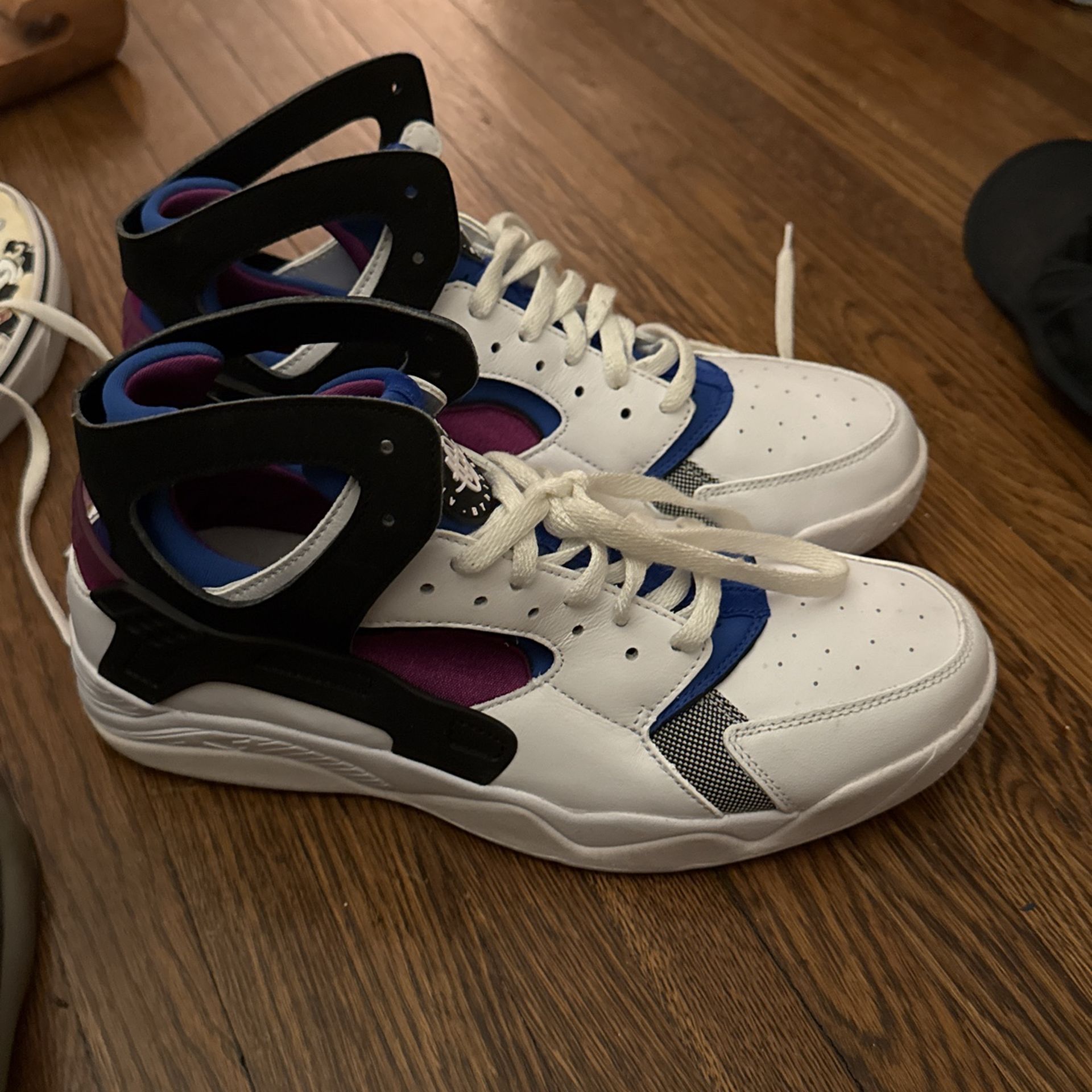 Nike Huarache 10.5 
