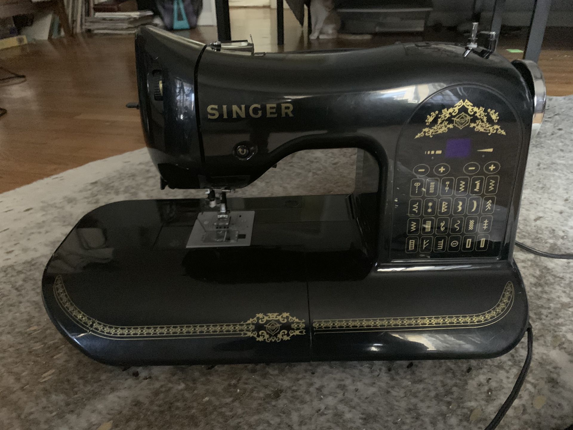 Singer Sewing Machine 160th Anniversary Edition for Sale in Long Beach