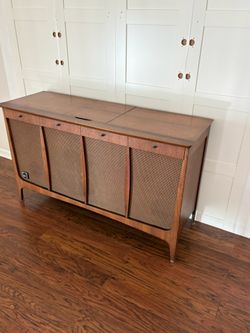 Vintage Mid-Century Console Stereo Cabinet brand Webber
