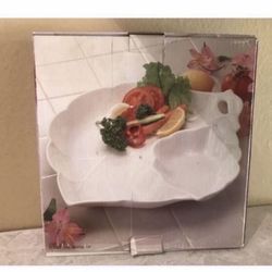 Brand New In Box Vintage Studio Nova Made In Japan White Ceramic 13” Double Leaf Platter Serving Dish Dip