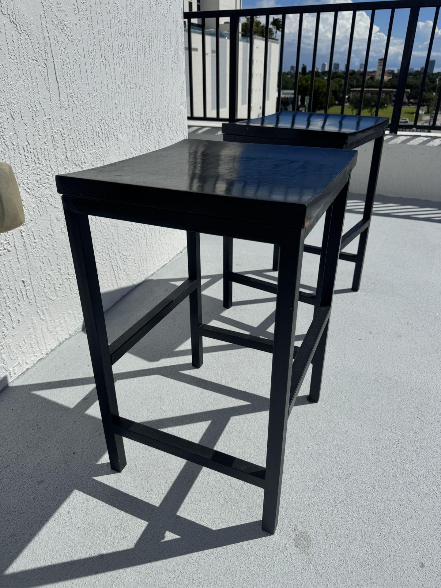 2 Counter Stools
