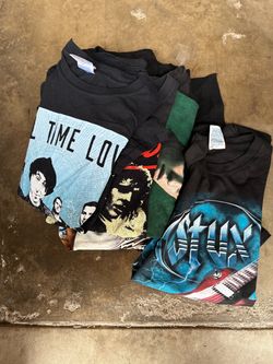 Concert t shirt lot of 50
