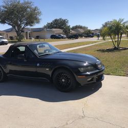 2002 BMW Z3.   3.0