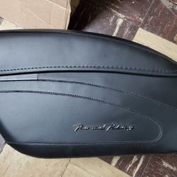 Harley Davidson Hard Leather  Saddlebags