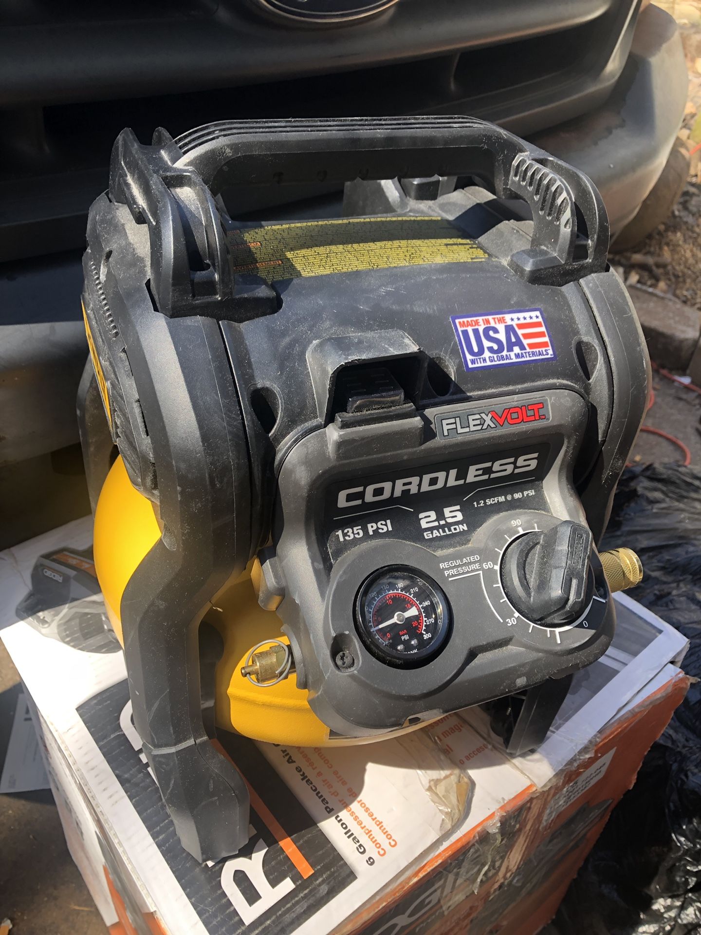 Dewalt Flexvolt Air Compressor seminew tool only tool only