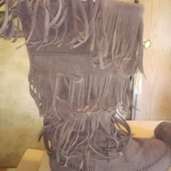 Women's Size 8 1/2 Brown Fringe Boots