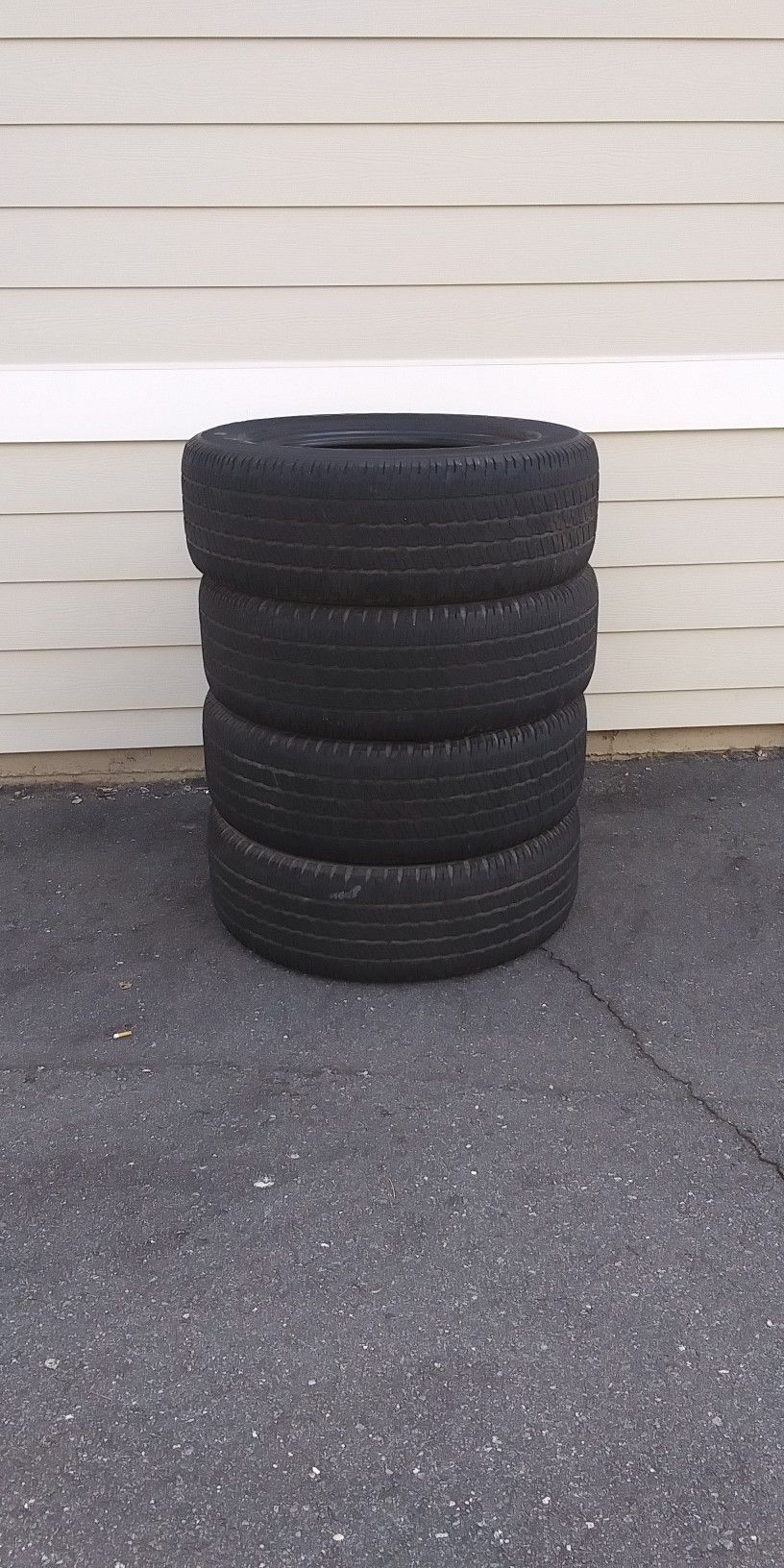Goodyear Wrangler SRA Tires - 275 60 20