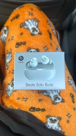 Beats Solo buds