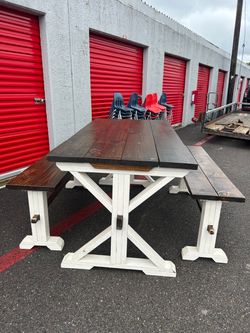 Patio table / Dining table