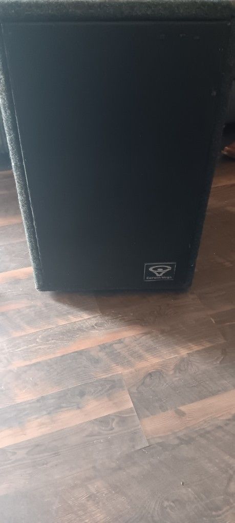 (2) CERWIN VEGA PD-3 15"SUB WOOFER SURROUND SOUND ,HOME THEATER , DJ, PARTY SPEAKERS