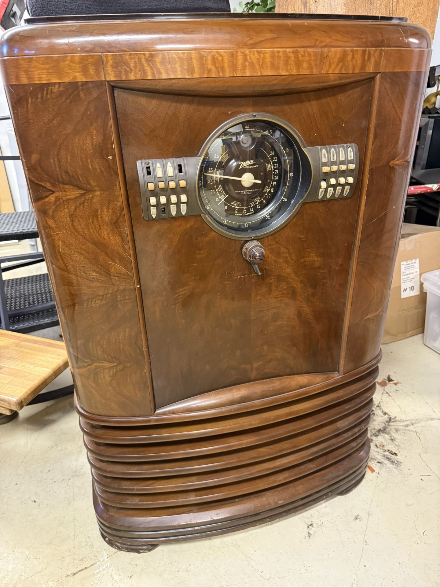 Zenith Console Radio 