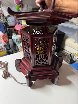 Vintage  Chinese lanterns set
