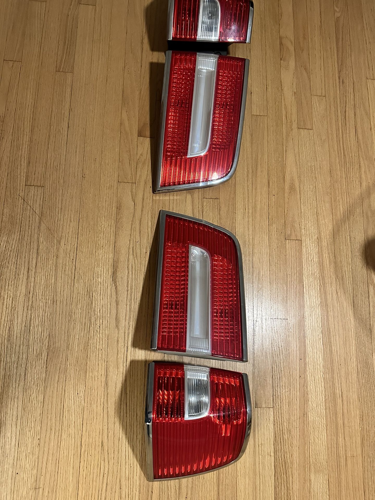2008-2014 Lincoln Navigator Tail Lights