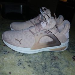 Womens PUMA - wide fit 