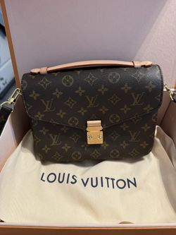 Louis Vuitton Pochette Métis Authentic