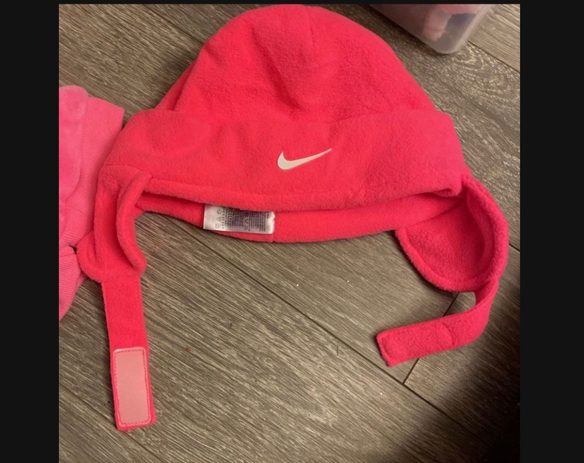 Pink Nike Hat And Mittens 6-12 Months
