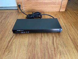Home theater power conditioner