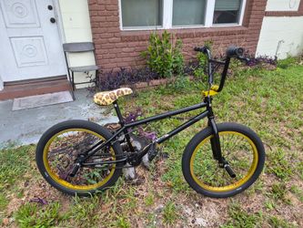 Fit Series 22 BMX bike