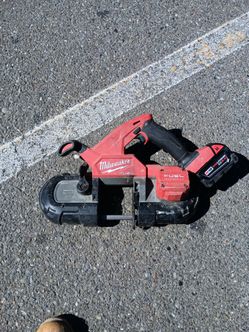 Milwaukee Band Saw with Battery