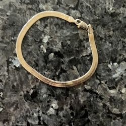 Woman’s Bracelet