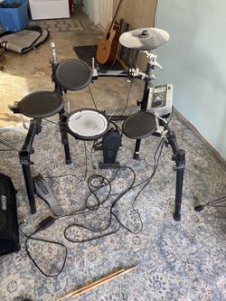 Roland TD-9 electric drums