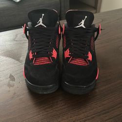 Jordan 4 red thunder