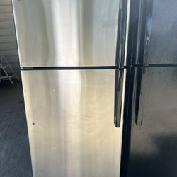 Top Freezer Bottom Refrigerators