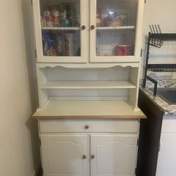 Small China Cabinet / Hutch