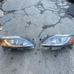 2013-2016 Lincoln Mks Left Driver Xenon Headlight $475 Right Passenger Xenon Headlight $475