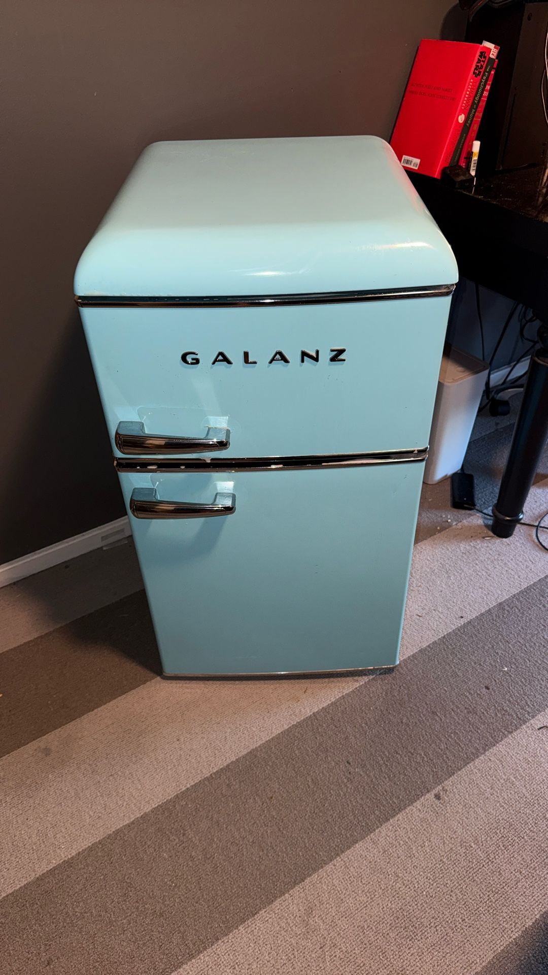 Galanz Mini Fridge Light Blue