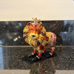 Crowned Regal Lion Majesty Hand-painted Mouth-blown Glass Christmas Ornament 4x4”