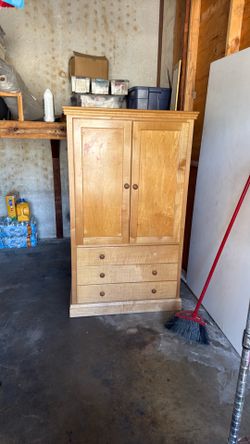 Cabinet Dresser