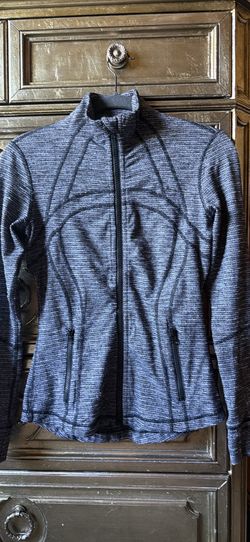 Lululemon Womens jacket size 6