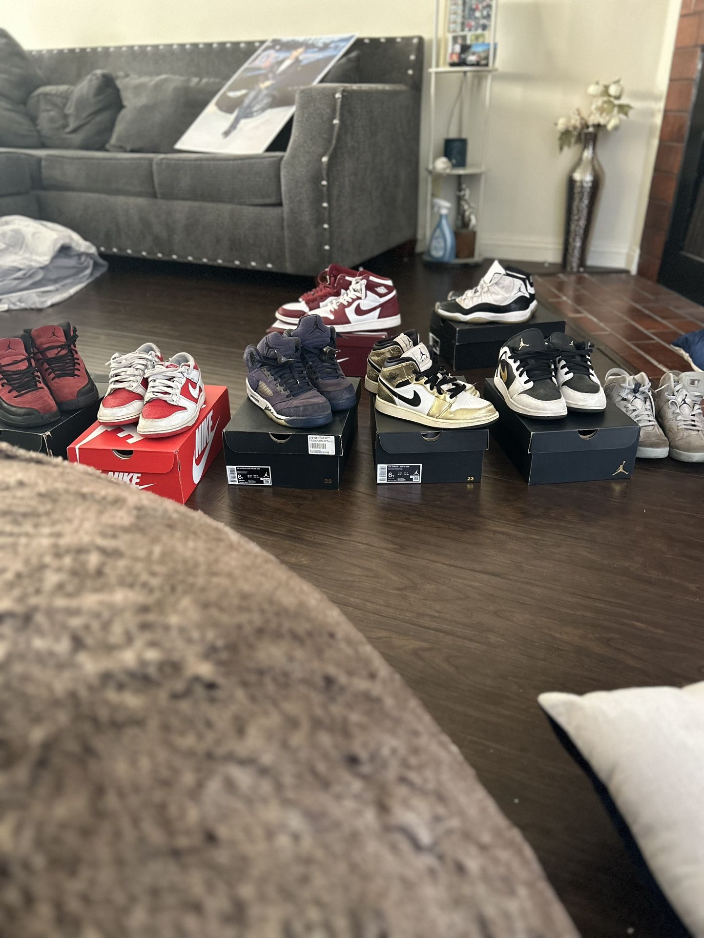Jordan And Nikes Hit Me Up For Prices