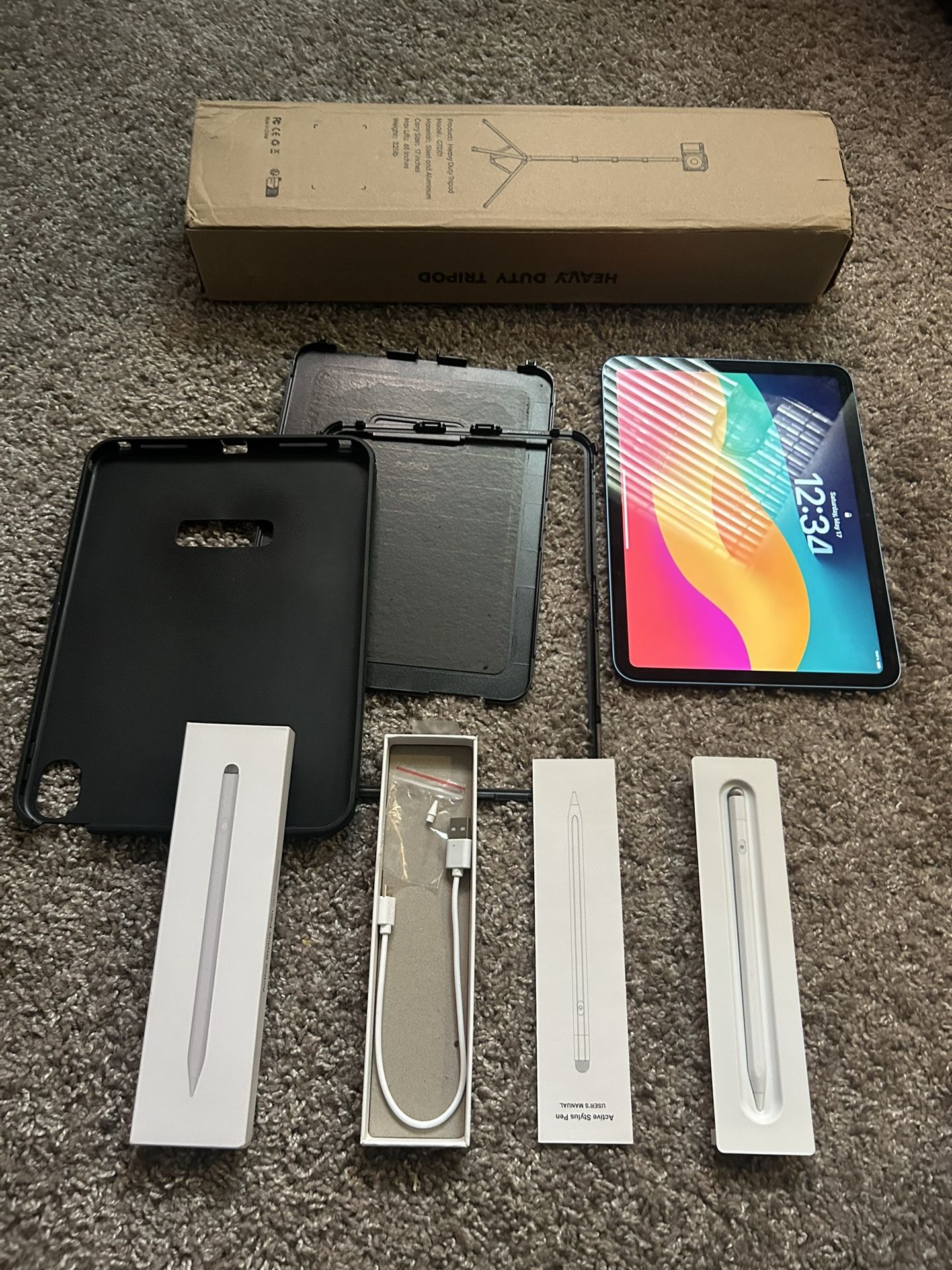 iPad (10th Generation) BUNDLE