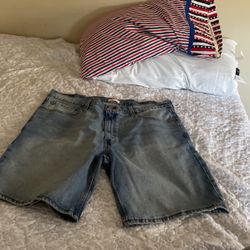 Levi Strauss Jorts