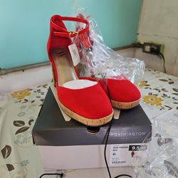 Red Heels 9.5 M